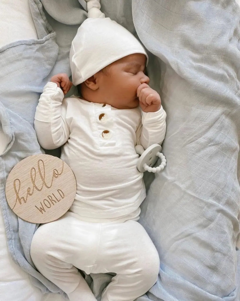 Innovative Newborn Baby Outfits for the Modern Parent